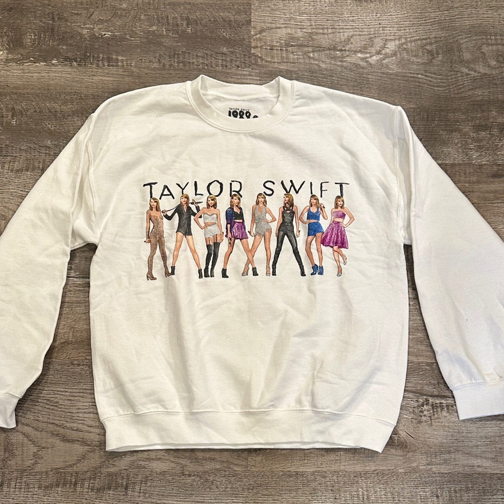 Taylor Swift‎ Large 1989 Graphic Sweatshirt